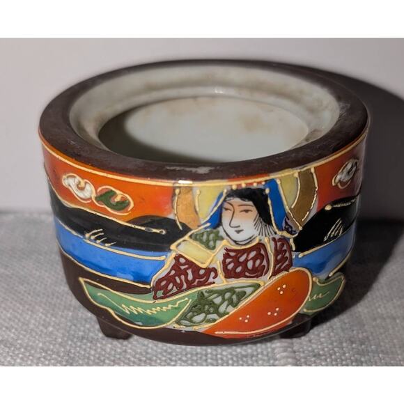 Vintage Other - Vintage Japanese Satsuma Moriage Handpainted Miniature Pedestal Bowl